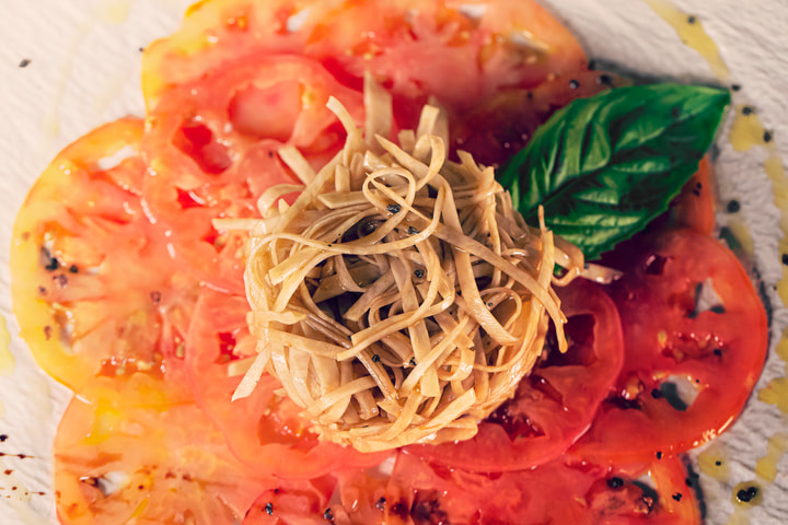Close view of tomato carpaccio